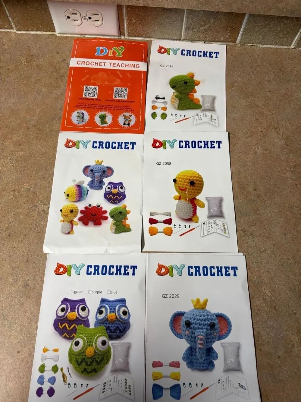DIY Crochet Amigurumi Animal Kit Yarn Patterns Hooks Beginner Craft Set